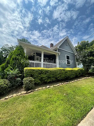 149 Dahlgren St SE Photo 1