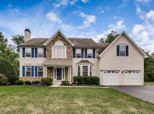 450 Forest Ln, North Wales, PA 19454