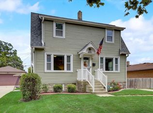4840 S 22nd Pl, Milwaukee, WI 53221