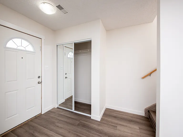 180 Bridgeport Blvd — Photo 16