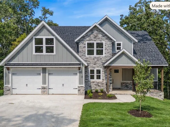 13 Strichen Ln, Bella Vista, AR 72715