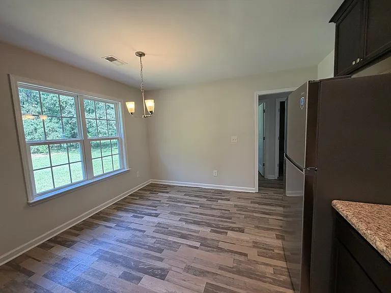 110 Henry St — Photo 11