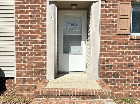 2504 Saint Christopher Cir SW, Wilson, NC