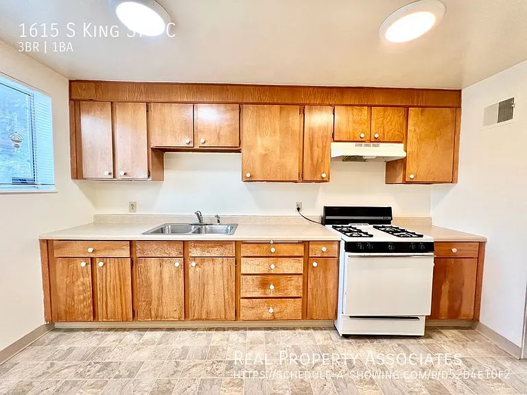 1615 S King St #C — Photo 13