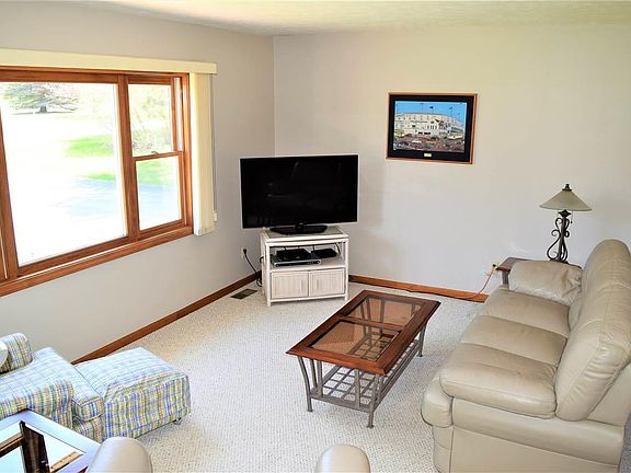2nd image of 6489 Elk View Dr