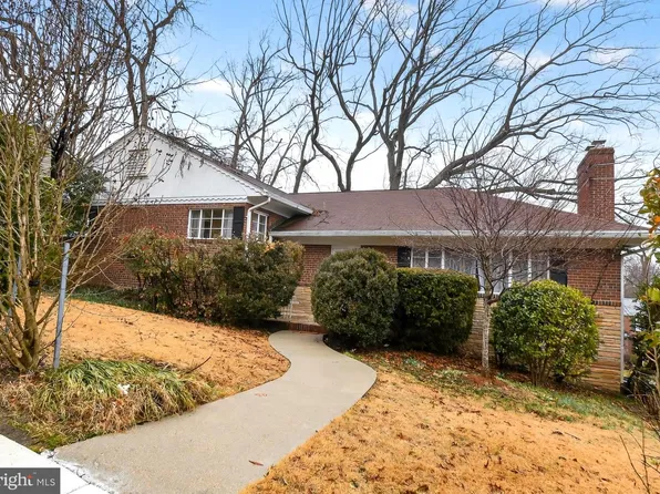 707 26th Pl S, Arlington, VA 22202