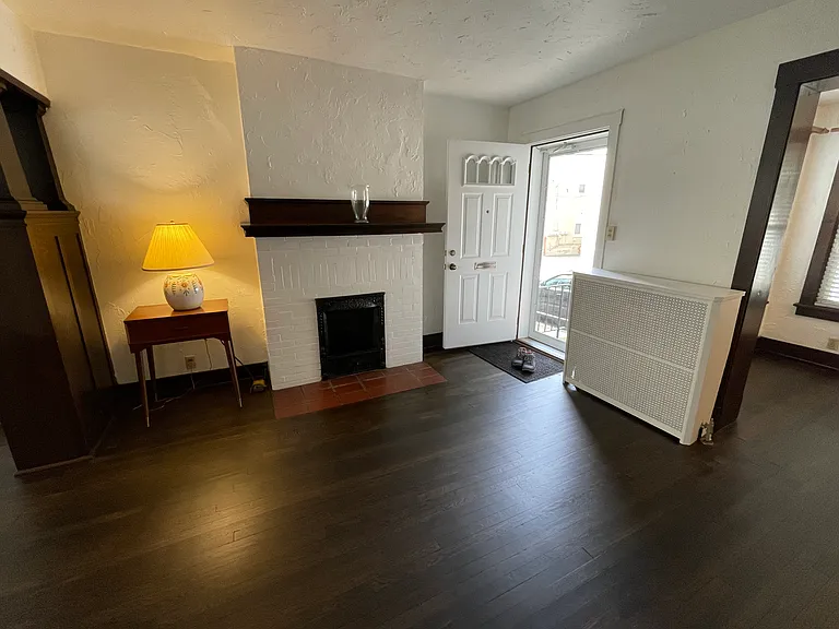 511 S Graham St — Photo 11