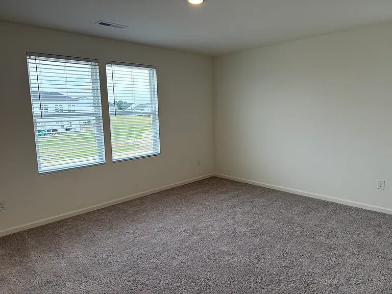 2445 Brookville Dr #B — Photo 30