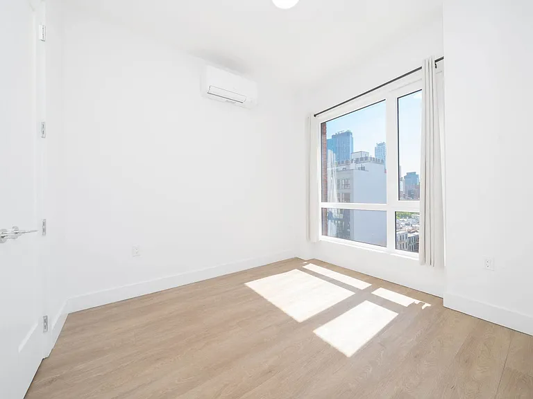 82 4th Ave #C6 — Photo 17