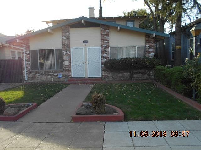 2nd image of 1431 N Van Buren St