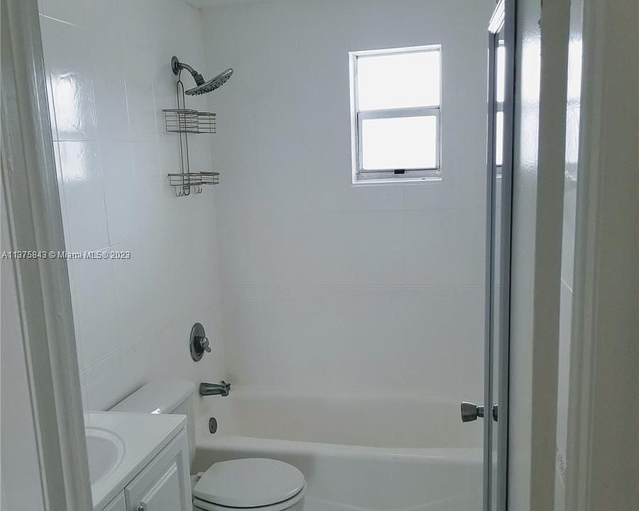 1st image of 1777 Michigan Ave APT 207
