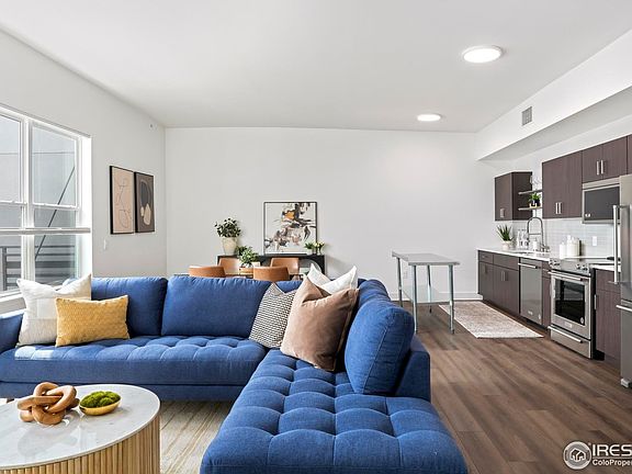2nd image of 1707 Walnut St #307
