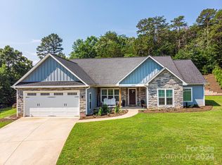 1950 45th Avenue Pl NE, Hickory, NC 28601