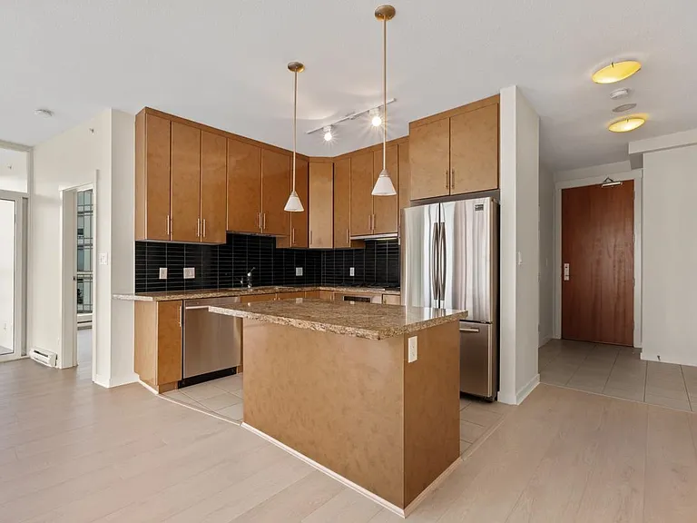 1189 Melville St #2601 — Photo 5