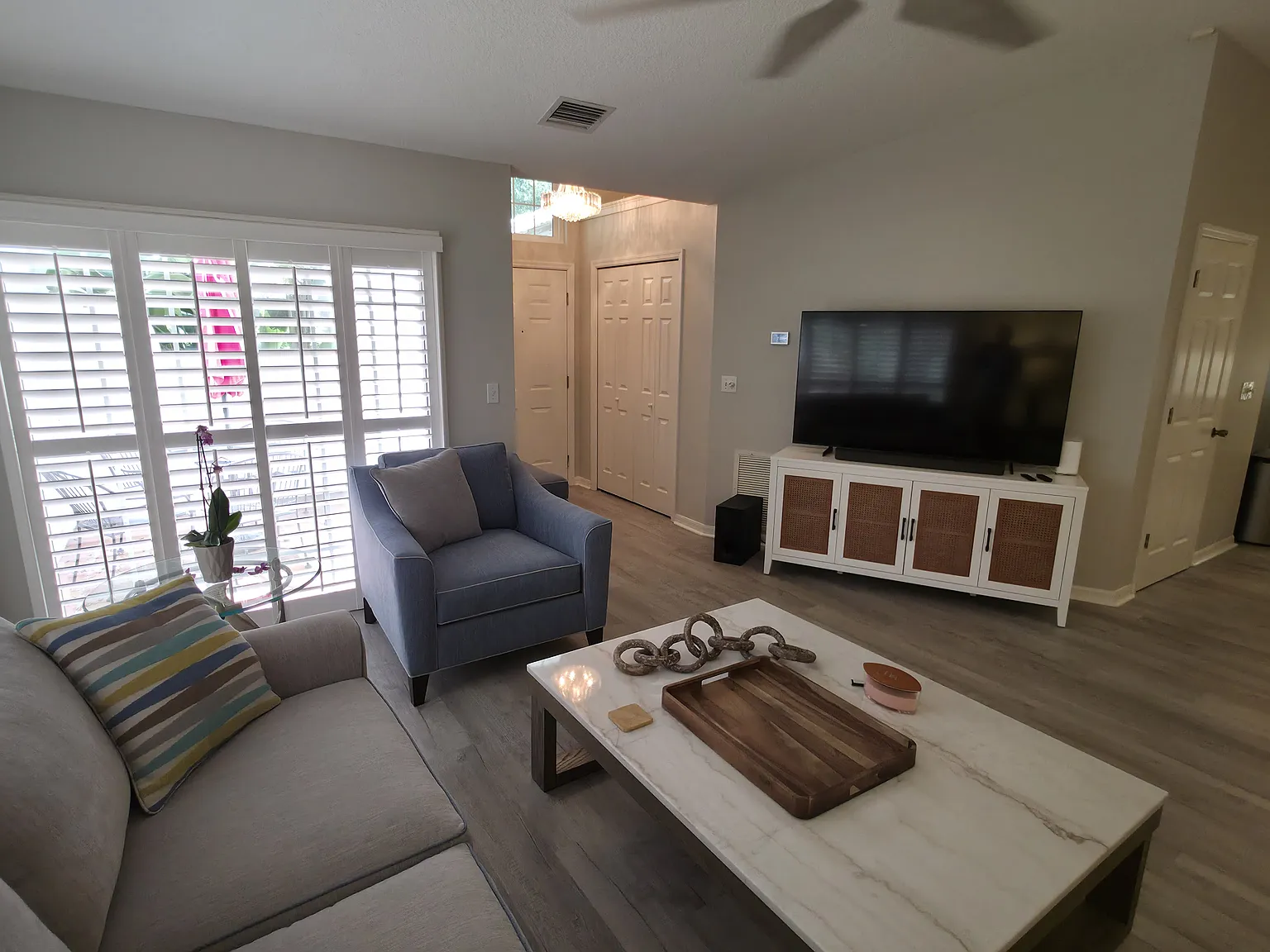 2 bed, 1564 sqft, $2,800 — Photo 4