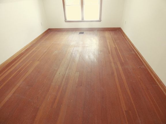 2nd image of 26 Evans Hts