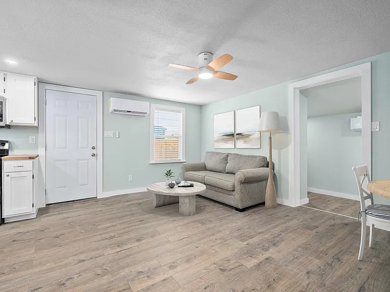 248 Post Oak Ln — Photo 9