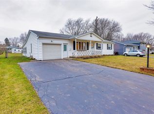 29 Francine Dr, Rochester, NY 14606