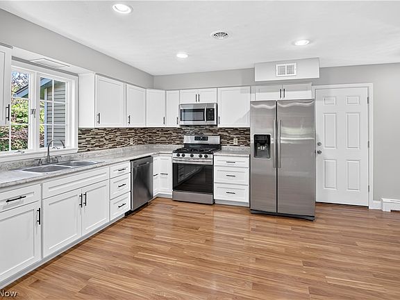 4th image of 20495 Lunn Rd