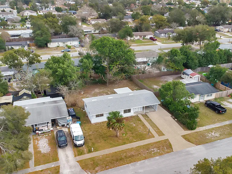 2459 Hope Ave — Photo 22