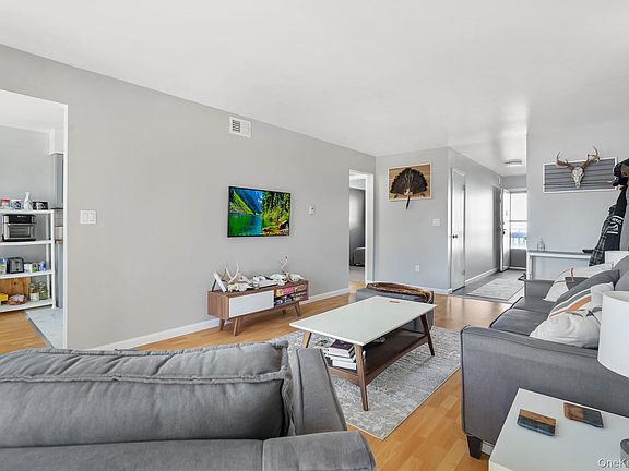 5th image of 26 Cooper Road #411