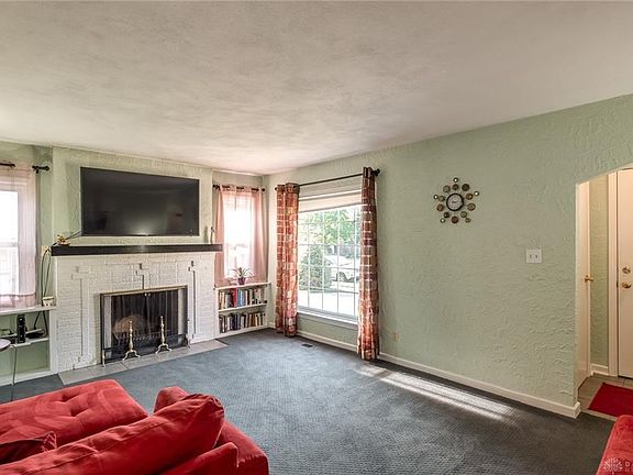 2nd image of 1237 Oakdale Ave
