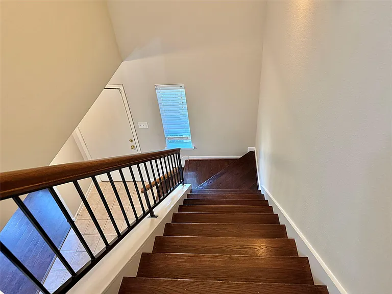 2923 Cottonfield Way — Photo 5