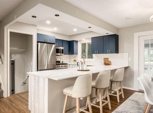 6851 Smoky Row Rd, Columbus, OH 43235