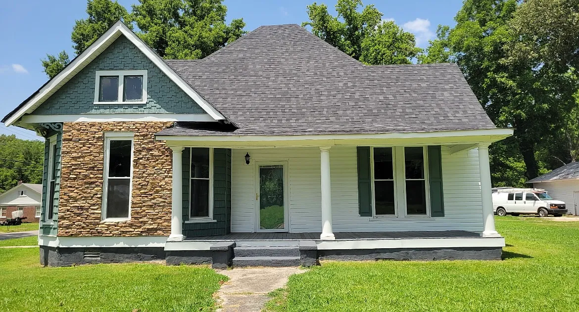 5 bed, $1,700 — Photo 2