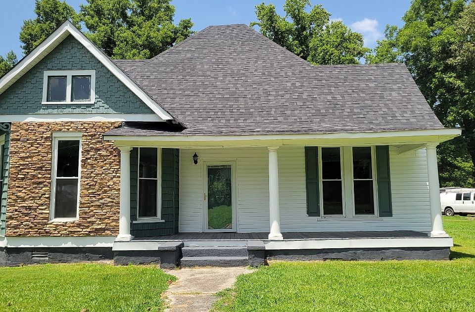 2nd image of 606 N 18th Ave