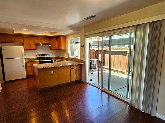 5th image of 3193 Tonopah Ct