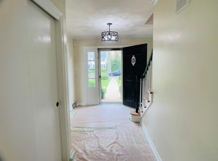 2575 Sherwood Rd, Bexley, OH 43209