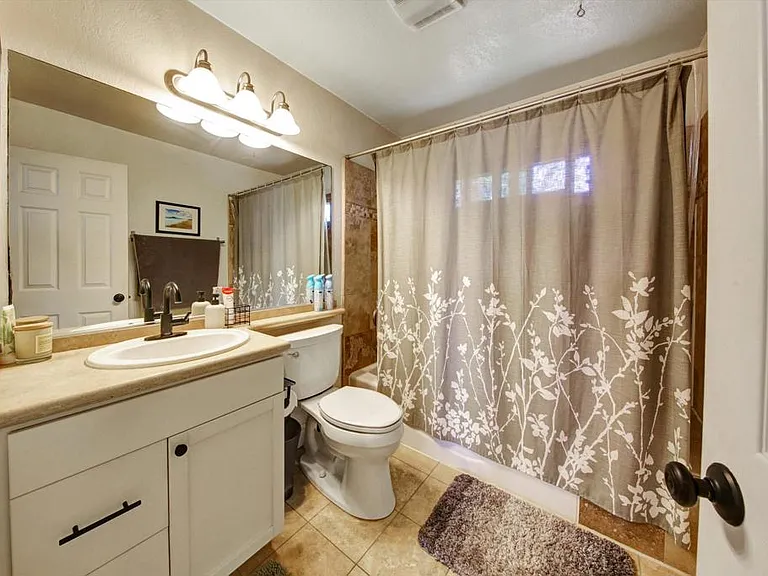 2257 Worden St #2 — Photo 8