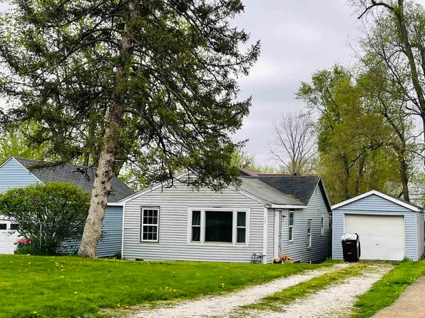 426 Dempsey St, Creve Coeur, IL 61610