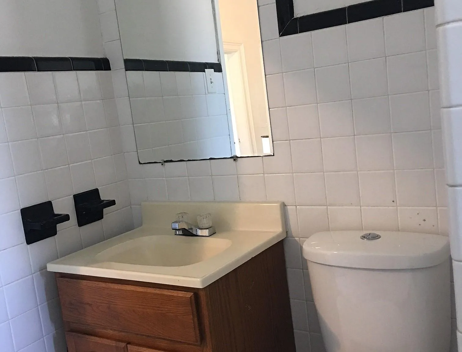 5 bed, $2,475 — Photo 3