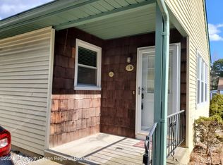10 Maplewood Dr #A, Manchester Township, NJ 08759