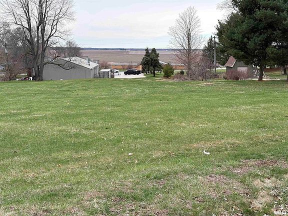 2nd image of 2355 Mound Rd