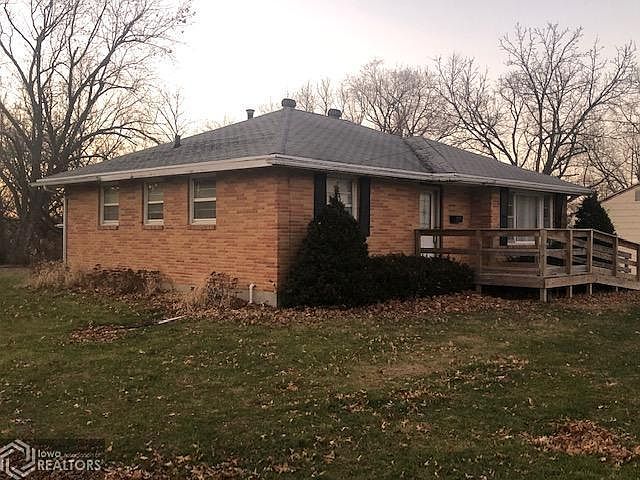 2nd image of 749 Wildwood Dr