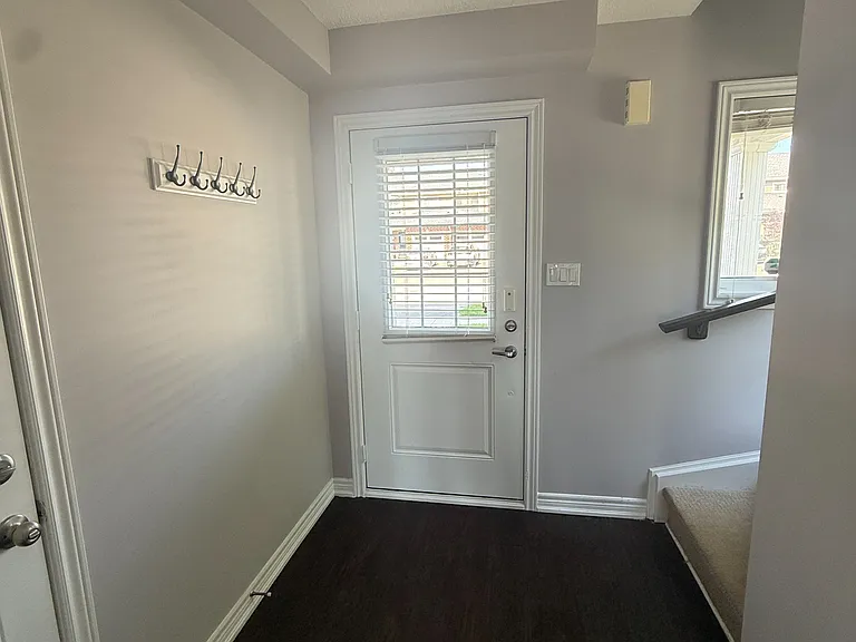 53 Oliver Ln — Photo 6