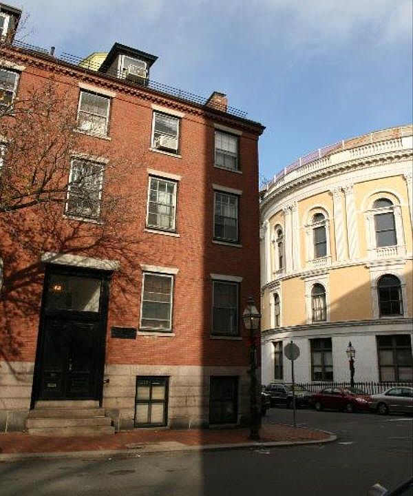 2nd image of 31-31A Mount Vernon St