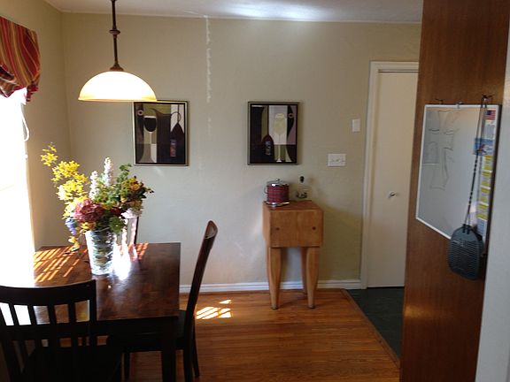 Breakfast/Dinner nook