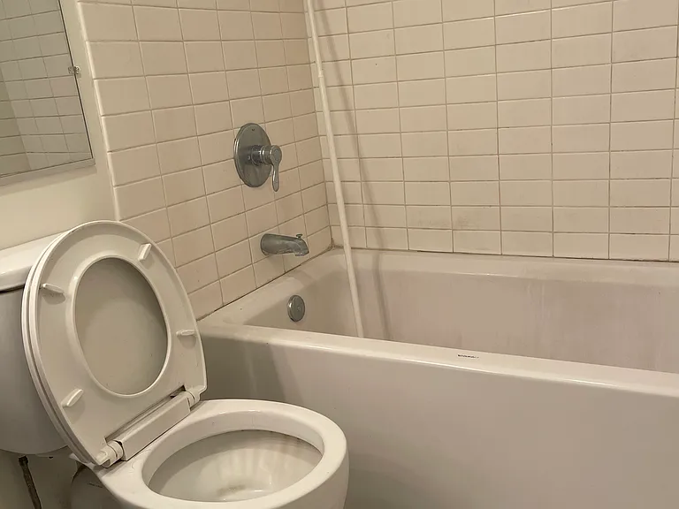 1239 E Lexington Dr #3 — Photo 9