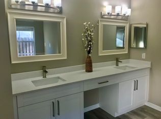 31220 Chatterly Dr, Zephyrhills, FL 33543