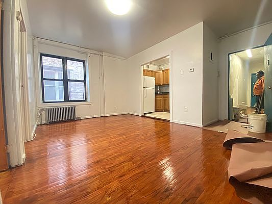 4th image of 2173 Pacific St #2R