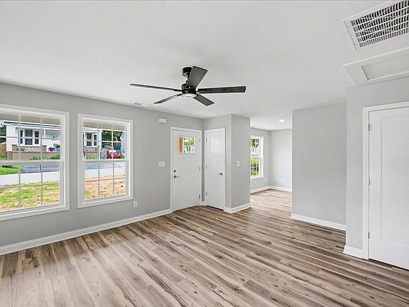 4th image of 120 Elizabeth St