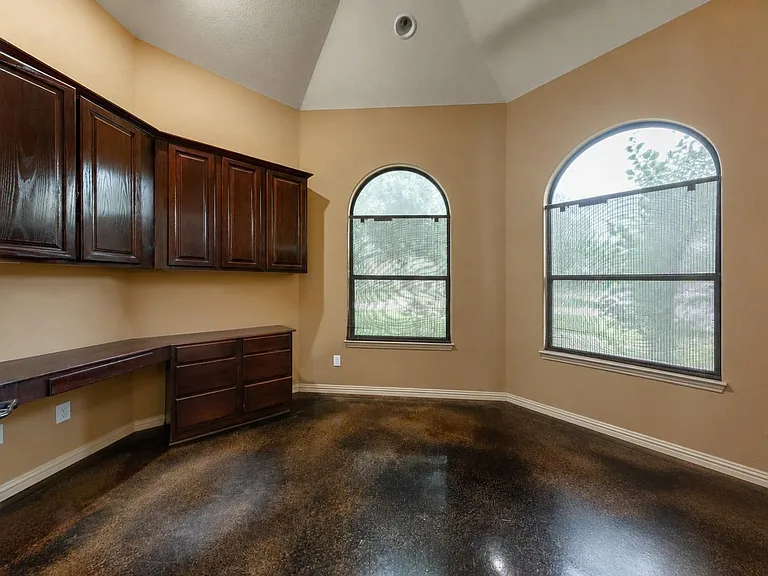 33303 Winsford St — Photo 14