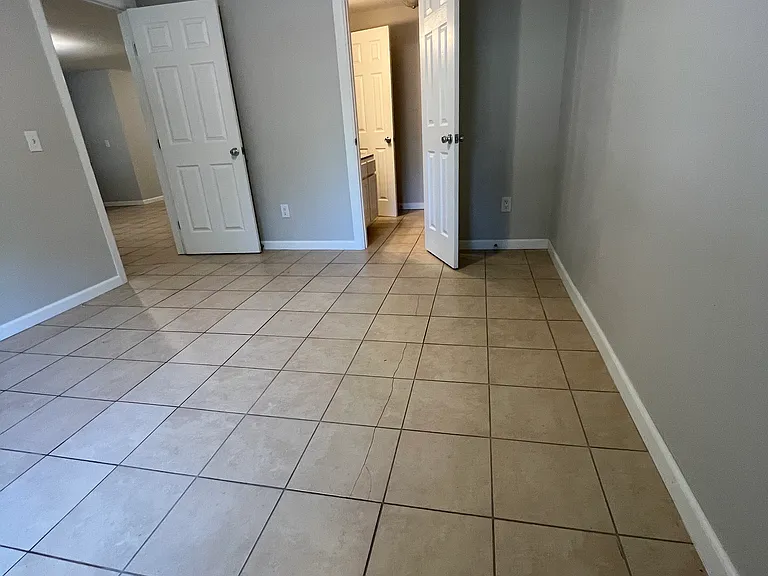 869 E Steed Dr — Photo 12
