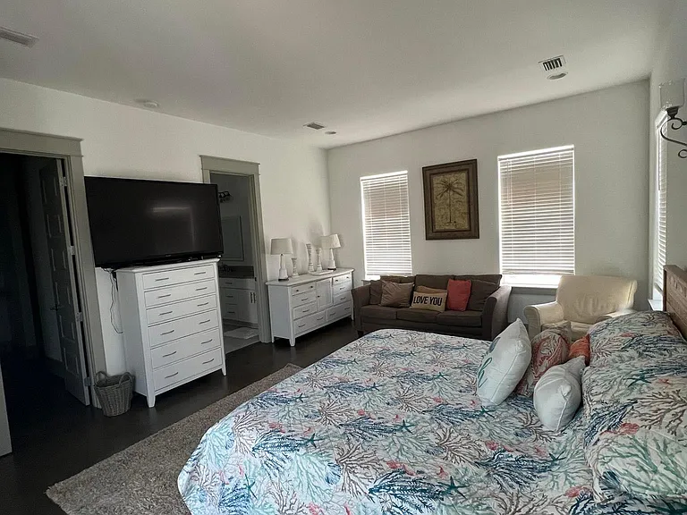 285 Gulfview Cir — Photo 22