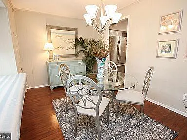 Breakfast Area - 309 Penwyllt Ct