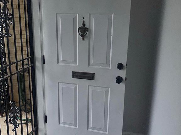 2nd image of 1154 1st St NW